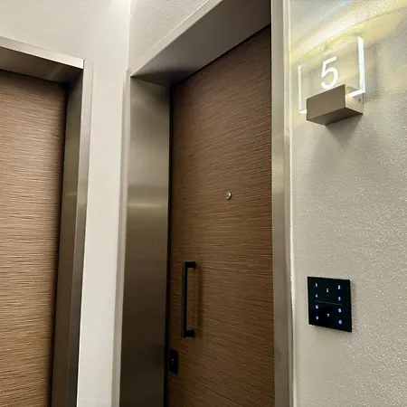 Adige Apartment
